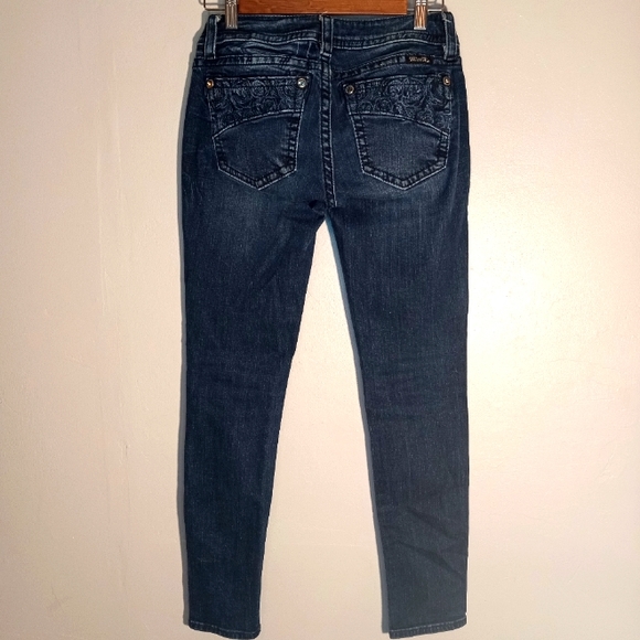 Miss Me Jeans - Picture 4 of 10